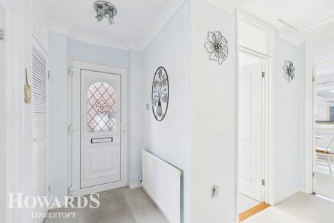 2 bedroom detached bungalow for sale, The Brindles, Carlton Colville