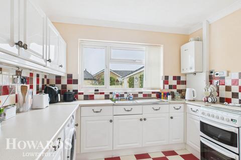 2 bedroom detached bungalow for sale, The Brindles, Carlton Colville