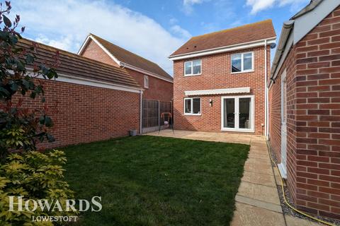 undefined, Coppice Close, Lowestoft