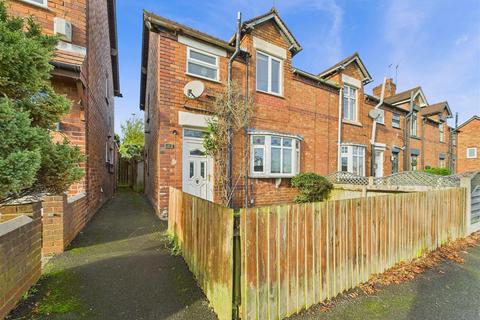 3 bedroom house for sale - Park View Terrace, Rugeley