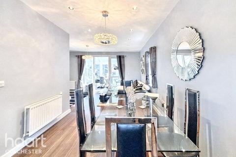 4 bedroom semi-detached house for sale, Flame Way, Colchester