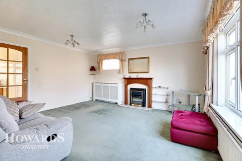 2 bedroom detached bungalow for sale, Catchpole Close, Kessingland