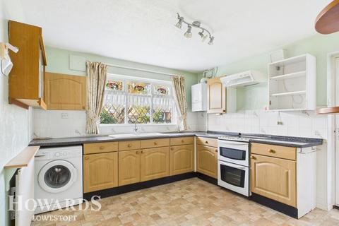 2 bedroom detached bungalow for sale, Wash Lane, Kessingland
