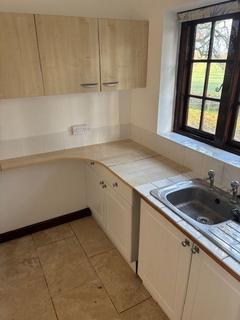 3 bedroom detached house to rent, West Sussex, Coolham