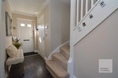 3 bedroom semi-detached house for sale, Christopher Way, Norwich NR12