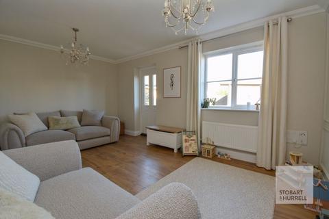 3 bedroom semi-detached house for sale, Christopher Way, Norwich NR12