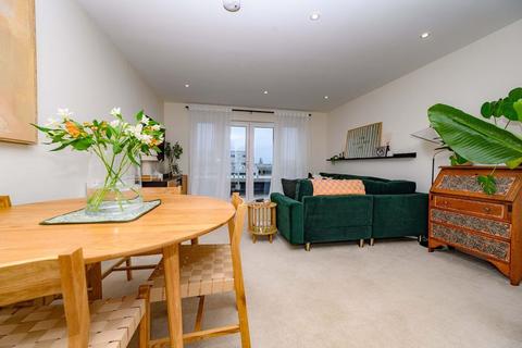 2 bedroom flat for sale, Chrysler House, Bessemer Road, Welwyn Garden City
