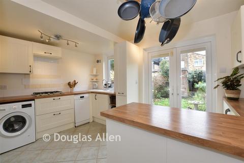 4 bedroom terraced house for sale, Hartington Road, Walthamstow