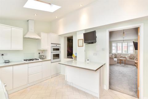 undefined, High Road, Basildon SS15