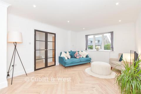 3 bedroom semi-detached house for sale, St. Mary's Gate Mews, Arundel BN18