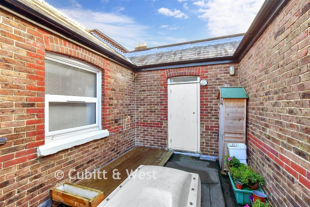 External Lifestyle Photograph