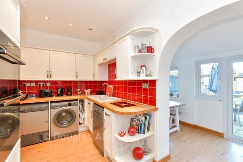 4 bedroom terraced house for sale, Collier Row Lane, Collier Row, Romford, Essex