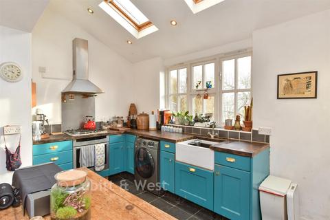 2 bedroom terraced house for sale, Richmond Road, Brighton, East Sussex