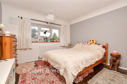 3 bedroom end of terrace house for sale, Middlemead Road, Great Bookham KT23