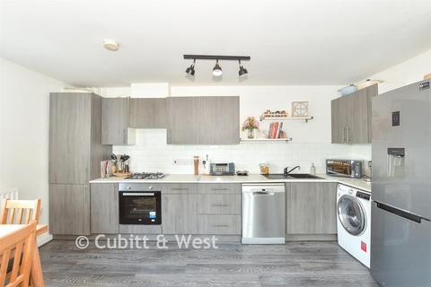 2 bedroom ground floor flat for sale, Sycamore Drive, Burgess Hill, West Sussex