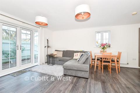 2 bedroom ground floor flat for sale, Sycamore Drive, Burgess Hill RH15