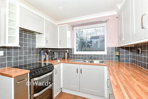 3 bedroom detached house for sale, Northdown Close, Paddock Wood, Tonbridge, Kent