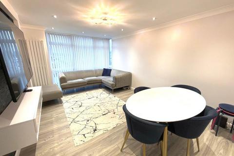 undefined, Dunstable LU5