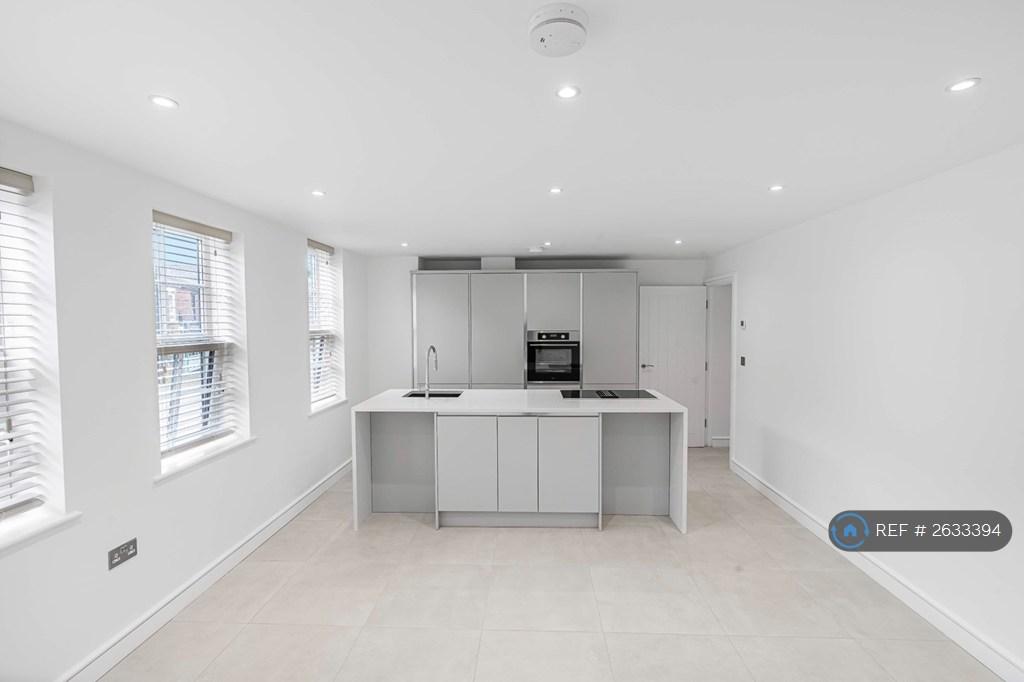 Kitchen/ Lounge