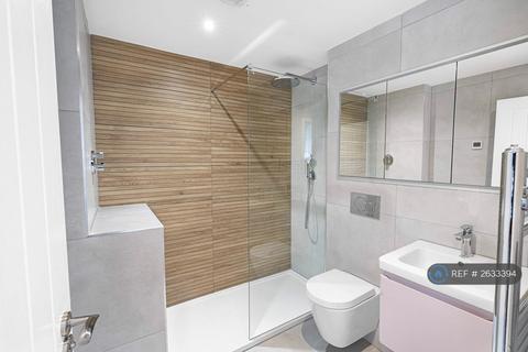 2 bedroom flat to rent, Marple Bank Apartments, Marple, SK6