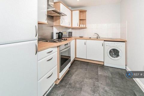 2 bedroom flat to rent, Kings Oak Court, Reading, RG1