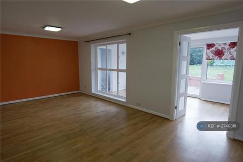 3 bedroom semi-detached house to rent, Kenton Road, Reading, RG6