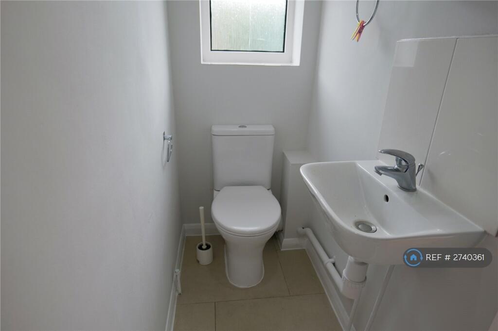 Wc - Ground Floor