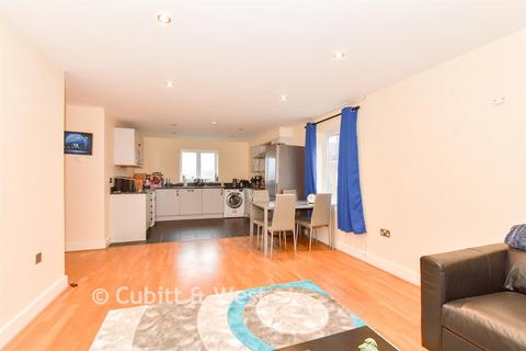 undefined, Hurst Park, Horsham RH12