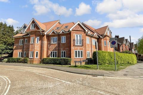2 bedroom flat for sale, Hurst Park, Horsham RH12