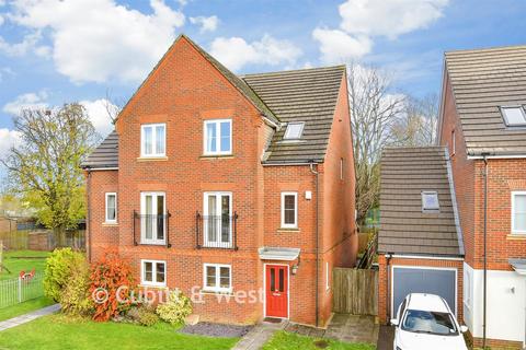 undefined, Halton Road, Kenley, Surrey