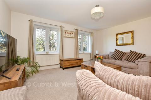 undefined, Halton Road, Kenley CR8