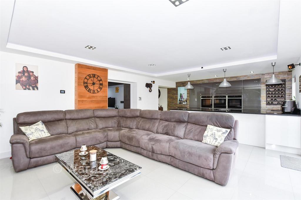 Kitchen/Family Area