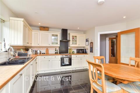 3 bedroom chalet for sale, Cowley Drive, Brighton BN2