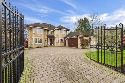 4 bedroom detached house for sale - Bushey Wood Road, Dore, S17 3QD