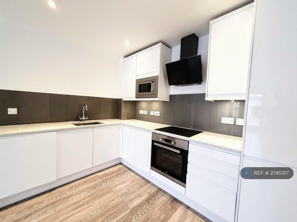 Fitted Modern Kitchen