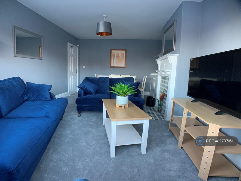 Lounge Photo2