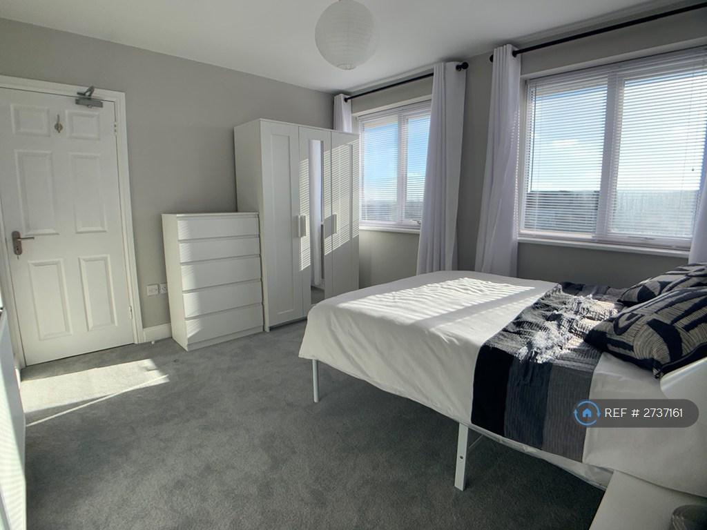 Main Bedroom 2