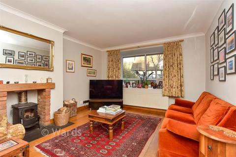 4 bedroom detached house for sale, The Street, Sittingbourne ME9