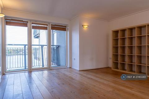 1 bedroom flat to rent, Seacon Tower, London, E14