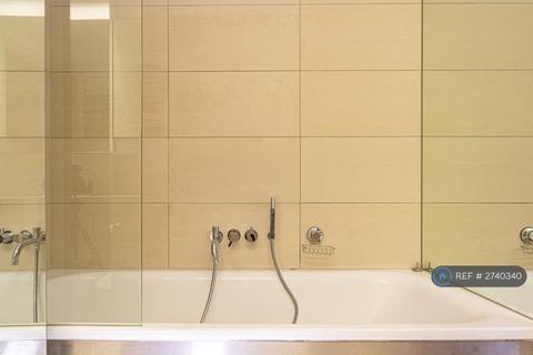 1 bedroom flat to rent, Seacon Tower, London, E14