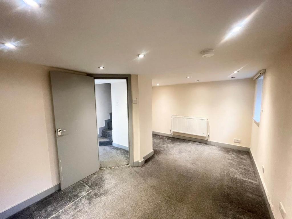 Bedroom 3 (1)
