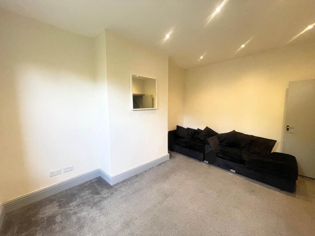 Living Room (1)