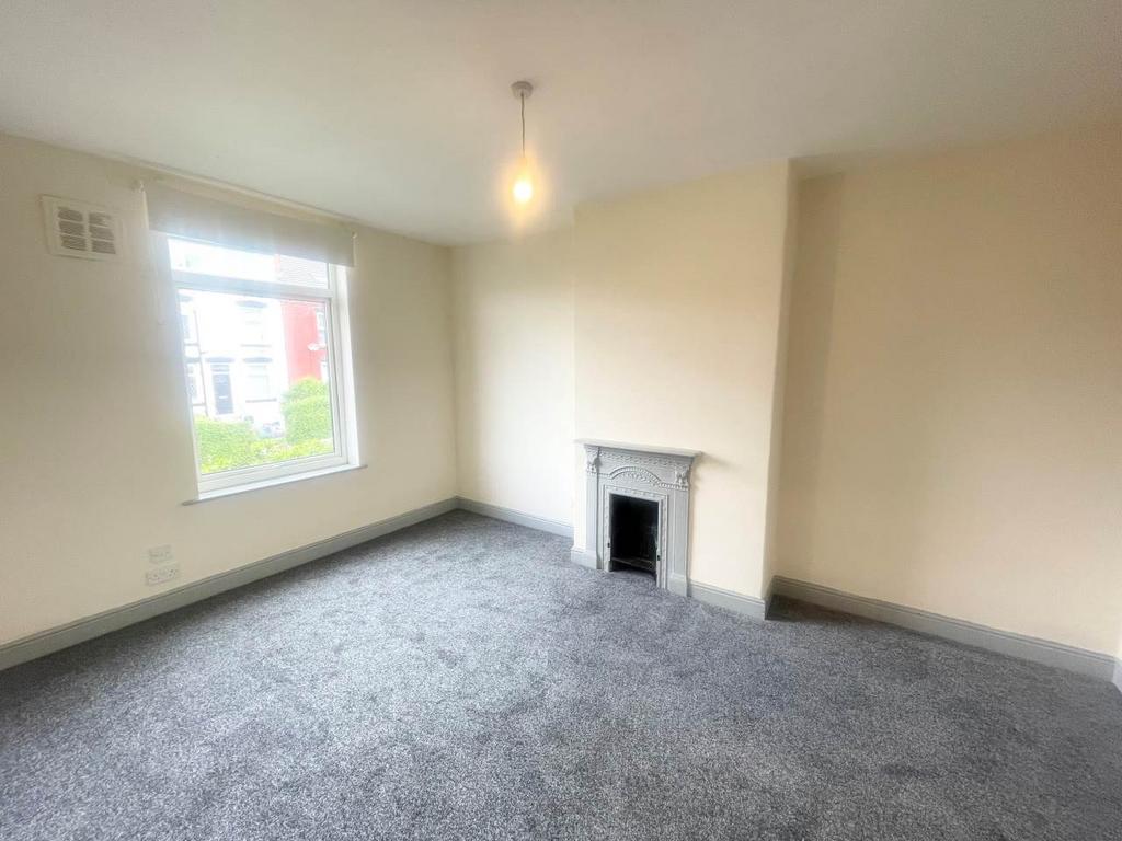 Bedroom 1 (1)
