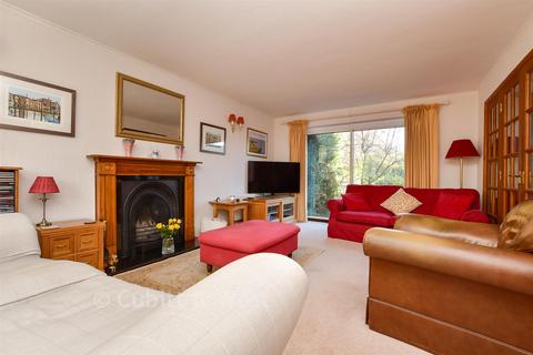 3 bedroom detached house for sale, Green Way, Great Bookham KT23