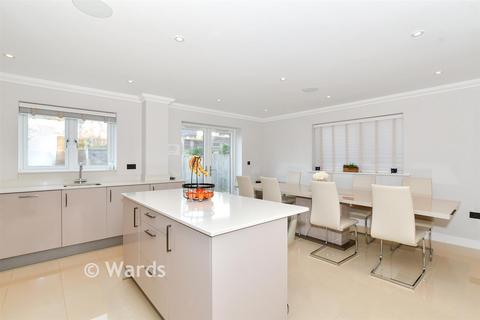 4 bedroom detached house for sale, Castor Park, Maidstone ME16