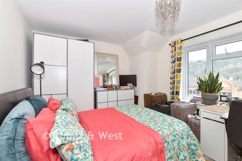 2 bedroom flat for sale, Mulberry Court, Caterham CR3