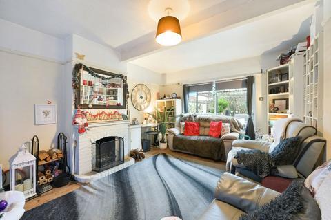 undefined, Ruthen Close, Epsom KT18
