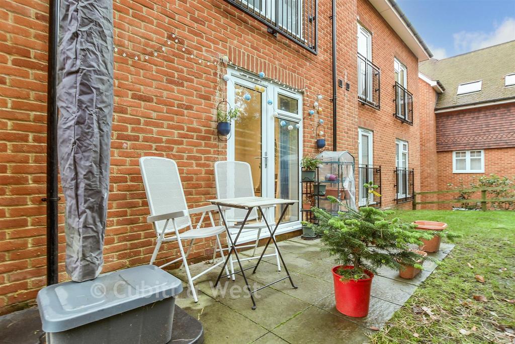 Patio / Decking