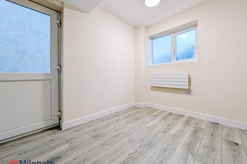 2 bedroom flat to rent, The Grove, Reading RG1