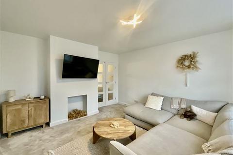 3 bedroom semi-detached house for sale, Old Retford Road, Sheffield, S13 9QZ
